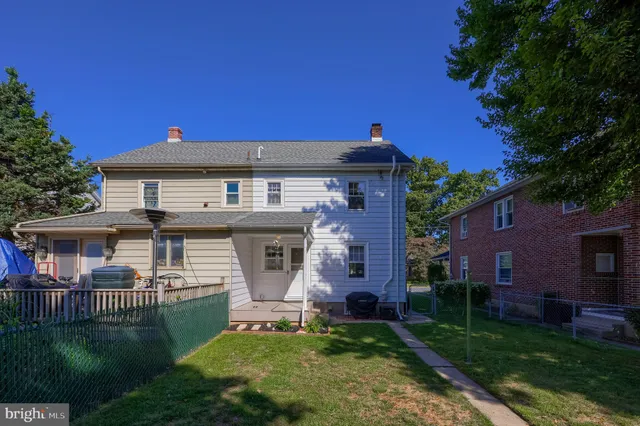 $303,333 | 34 East Market Street, Lititz, PA 17543