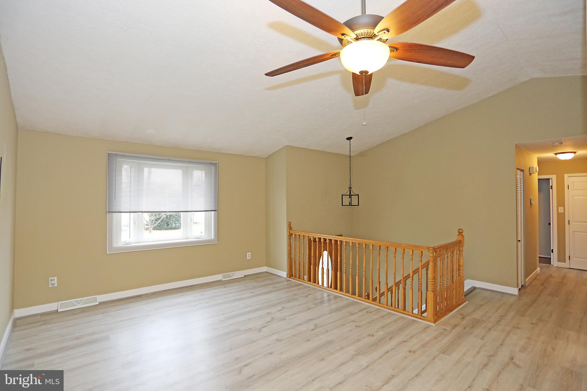 517 Nollmeyer Road Middle River, MD 21220 - Photo 5 of 48