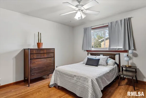 $280,000 | 1401 Ivywood Drive, Springfield, IL 62704