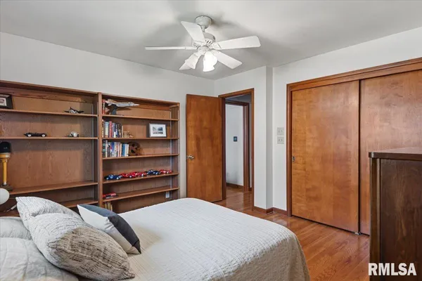 $280,000 | 1401 Ivywood Drive, Springfield, IL 62704