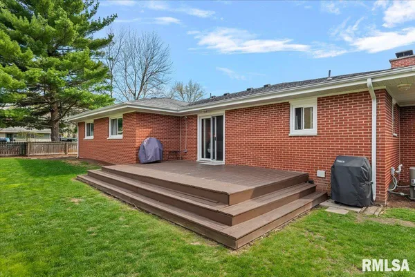 $280,000 | 1401 Ivywood Drive, Springfield, IL 62704