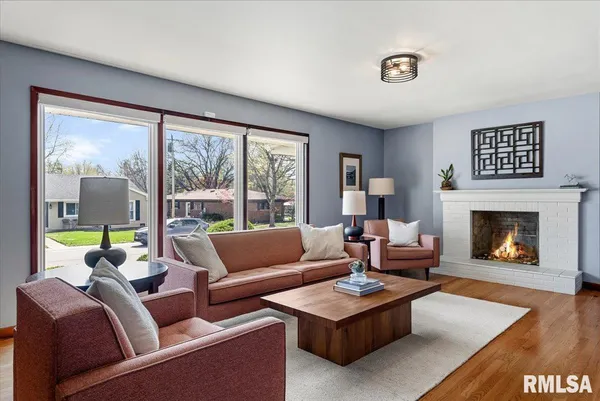 $280,000 | 1401 Ivywood Drive, Springfield, IL 62704