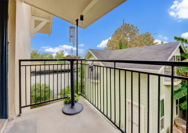 $1,850 | 1516 Bonnie Brae Street, Unit 2, Houston, TX 77006