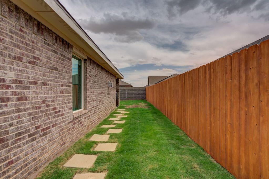 2901 134th Street Lubbock, TX 79423 - Photo 28 of 29 backyard1