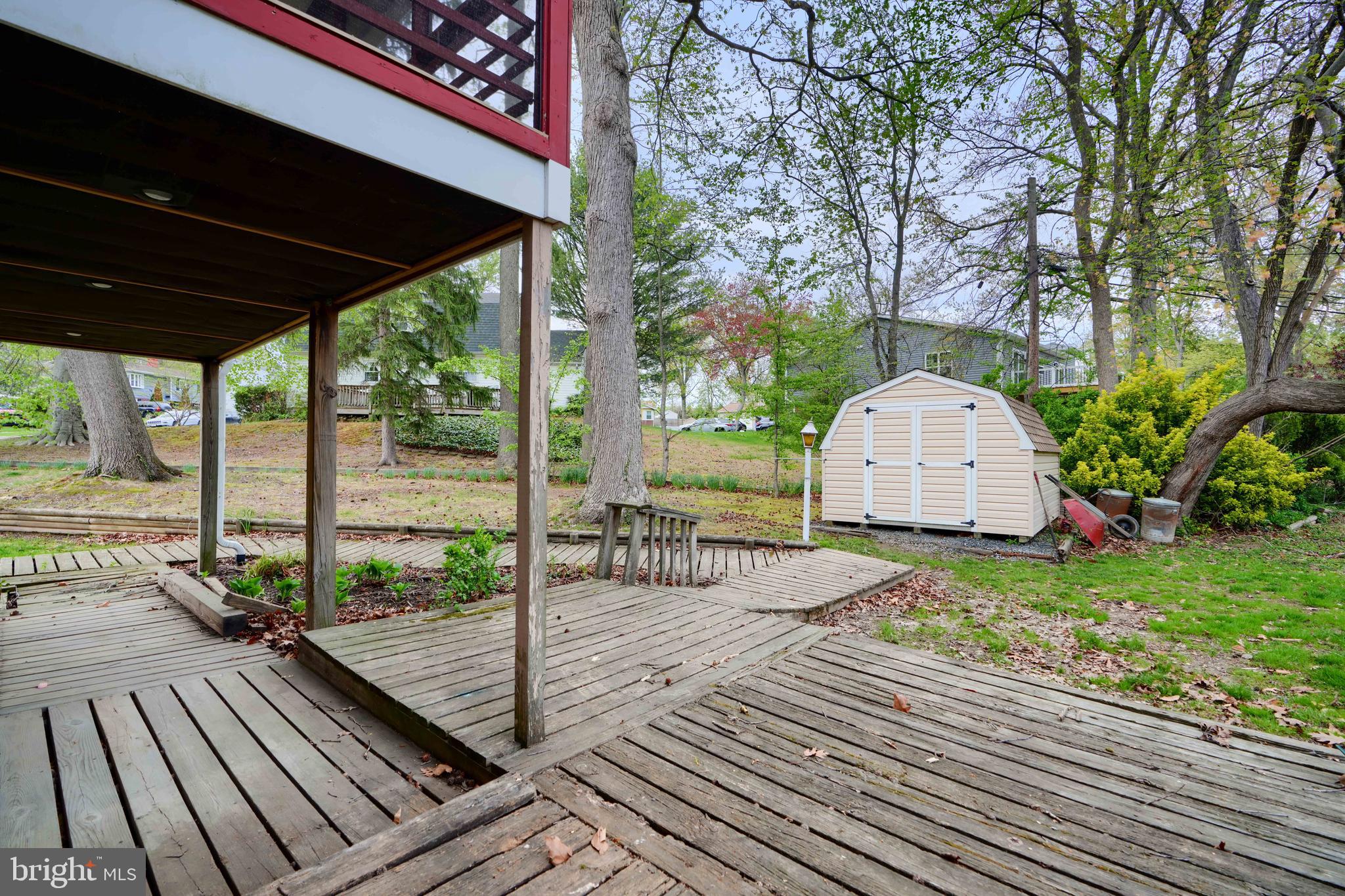 113 Doncaster Road Joppa, MD 21085 - Photo 40 of 43 a view of a backyard with sitting area