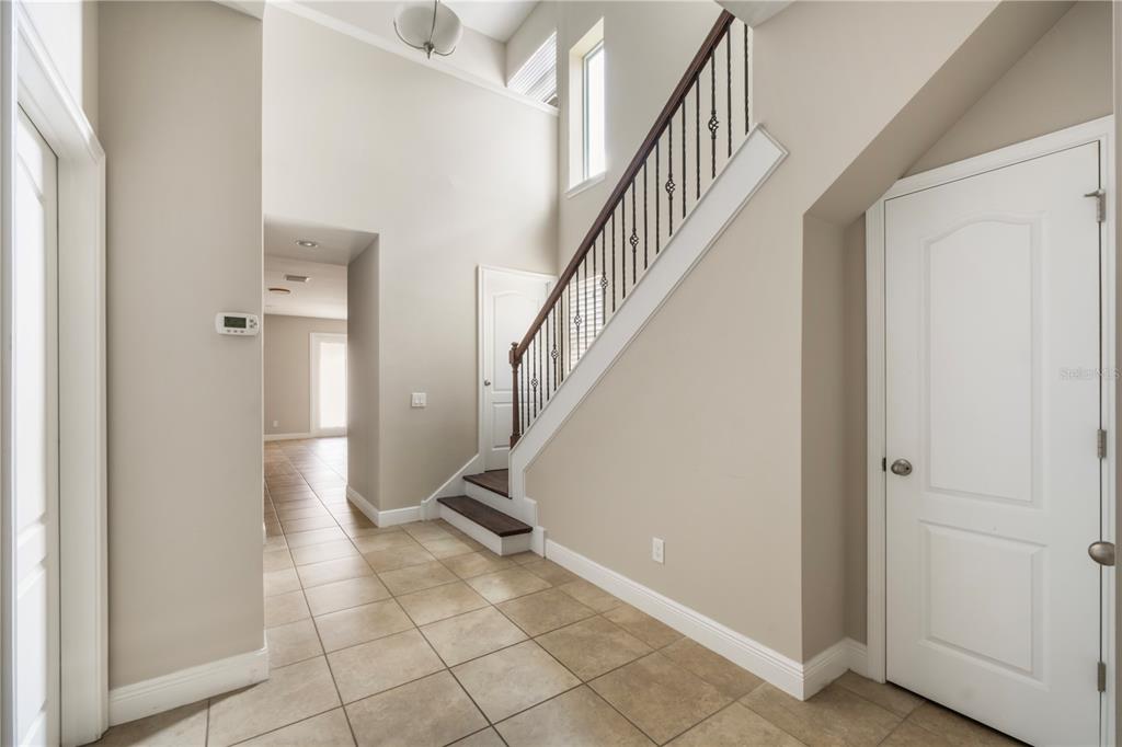 7243 Rambling Water Way Windermere, FL 34786 - Photo 4 of 18