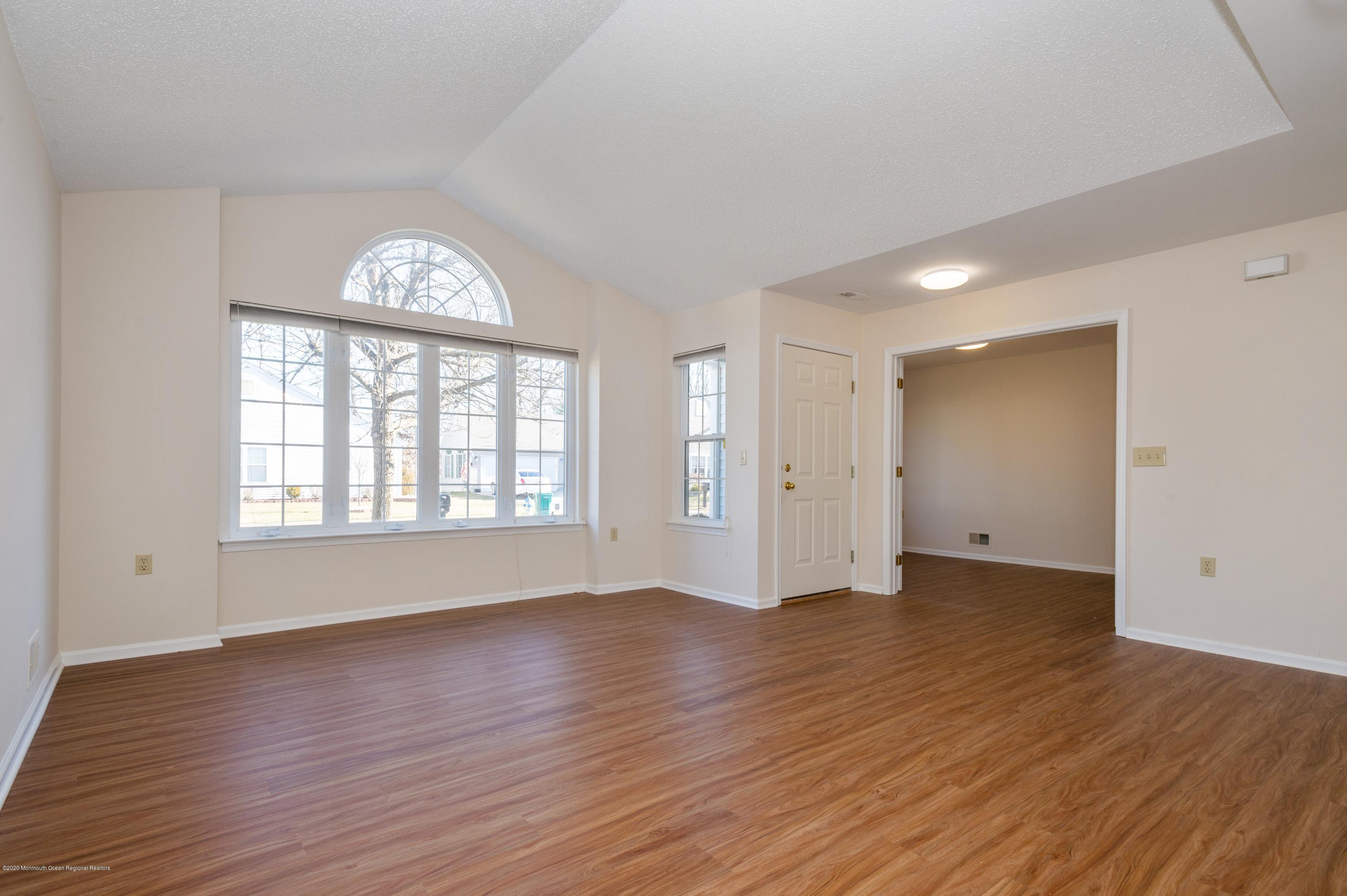 9 Portebello Road Jackson, NJ 08527 - Photo 3 of 26 03_9PortebelloRoad_10001_LivingRoom_HiRe