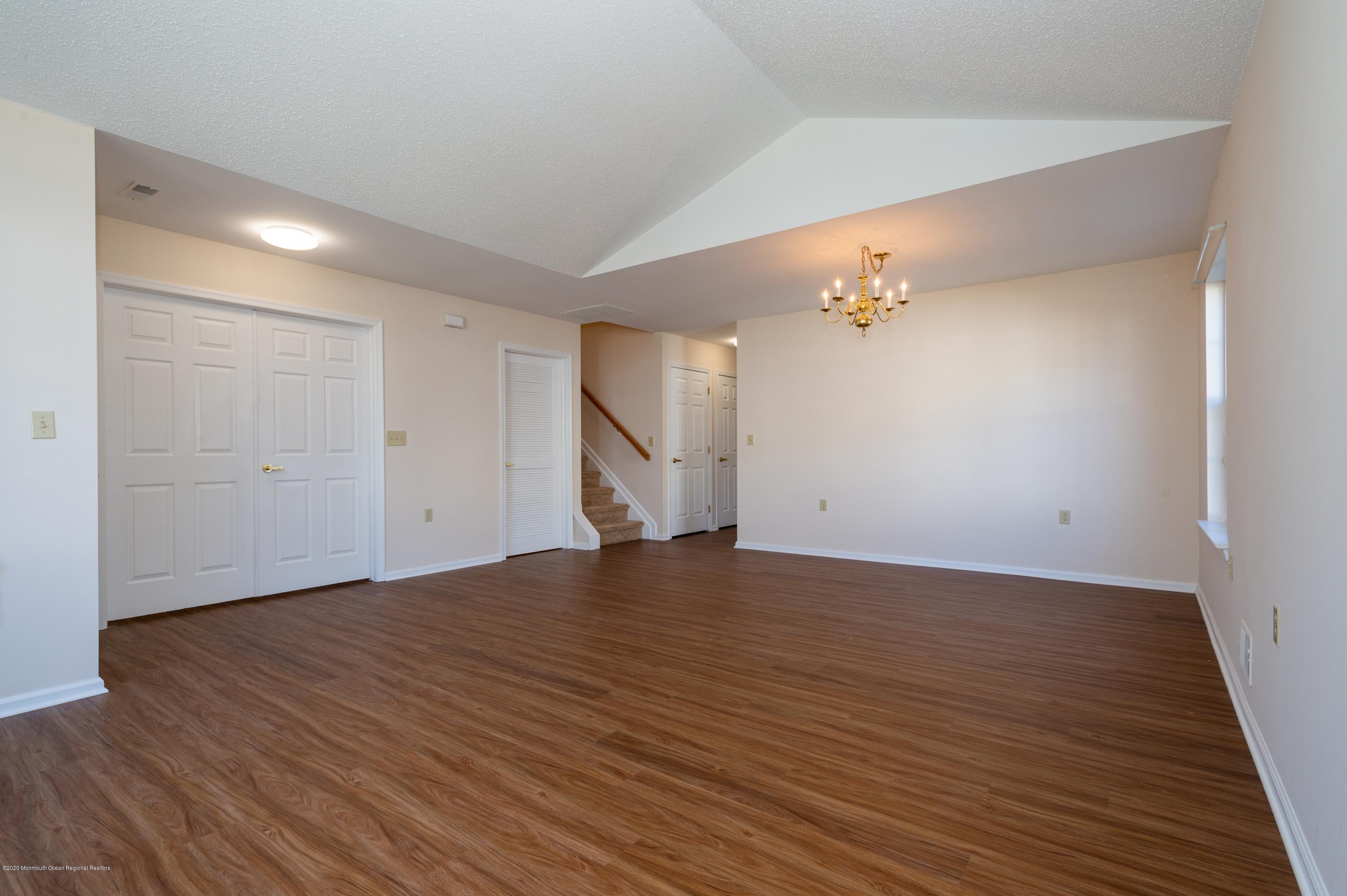 9 Portebello Road Jackson, NJ 08527 - Photo 4 of 26 04_9PortebelloRoad_93_LivingRoomDiningRo
