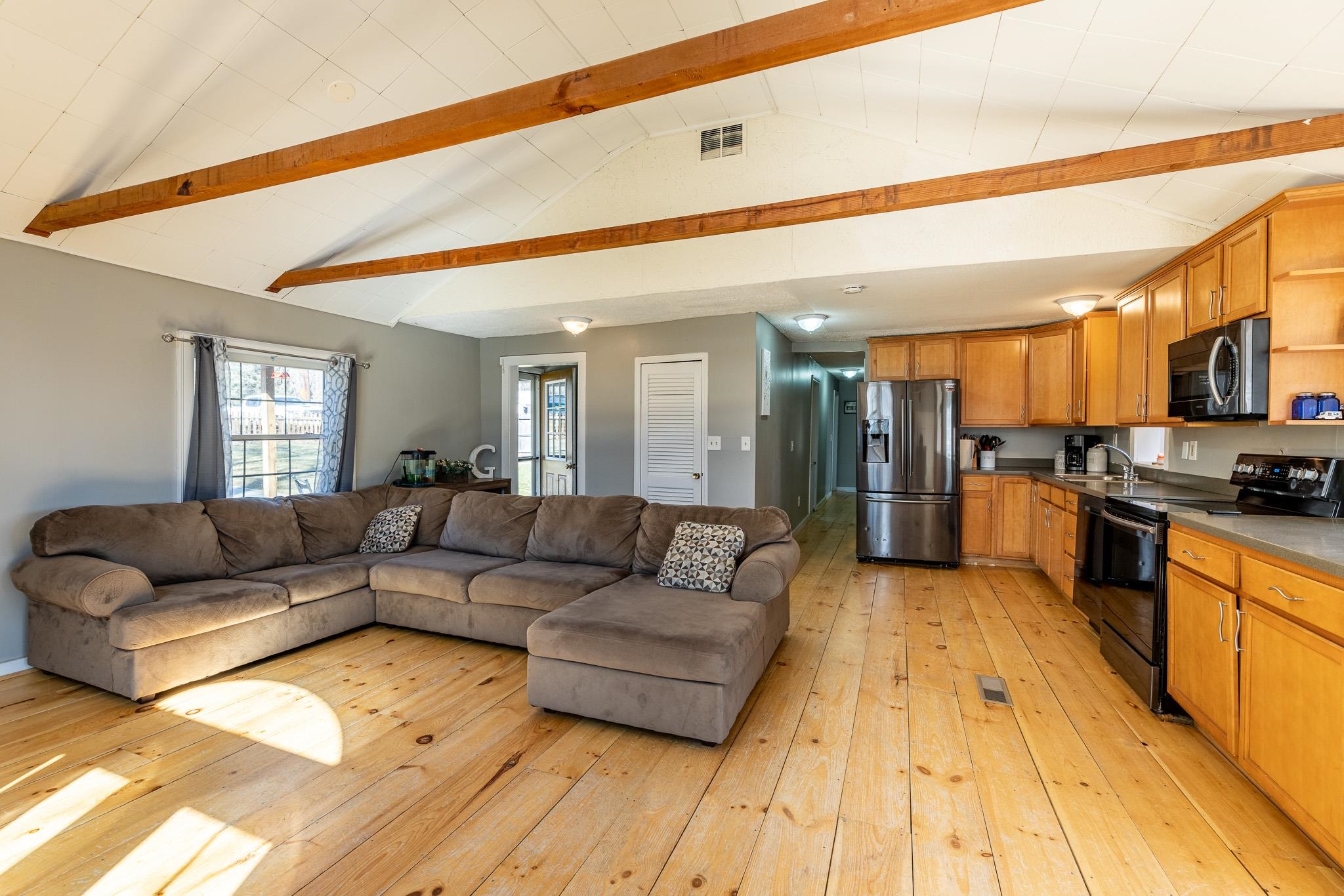 24 Sloan Road Enfield, NH 03748 - Photo 9 of 32 Gallery Image 9