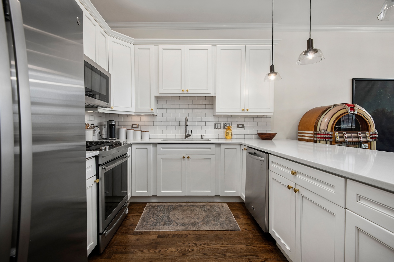 2136 West Division Street, Unit 4 Chicago, IL 60622 - Photo 7 of 16