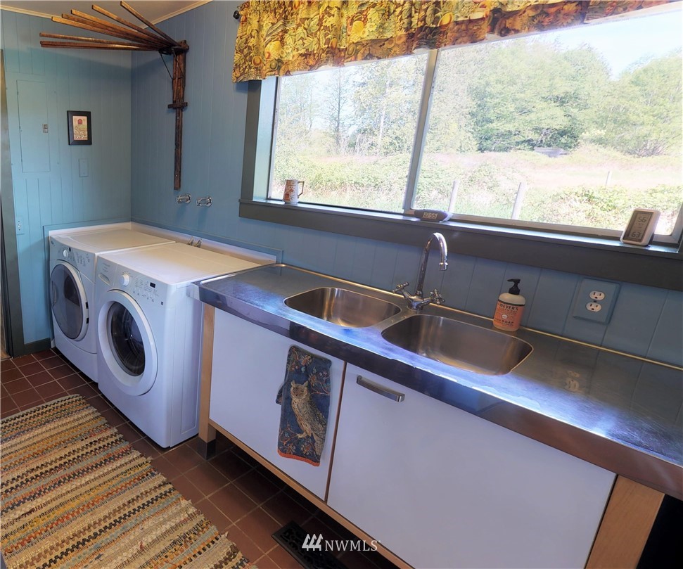 19747 County Line Road Mount Vernon, WA 98273 - Photo 12 of 19 Gallery Image 12