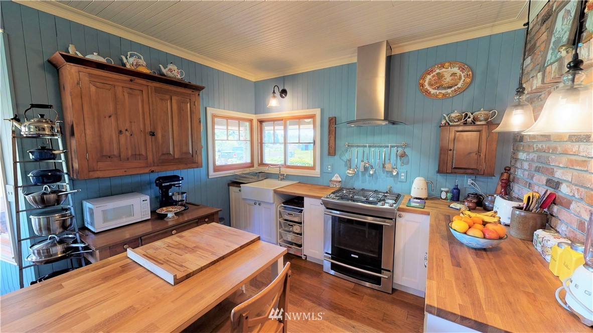 19747 County Line Road Mount Vernon, WA 98273 - Photo 9 of 19 Gallery Image 9
