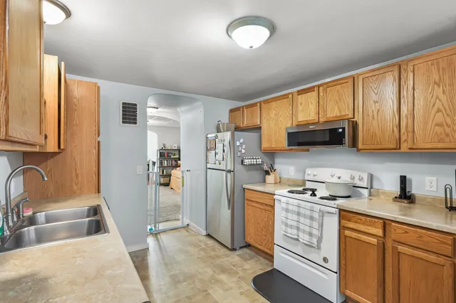 $240,000 | 320-322 3rd Street, Baraboo, WI 53913