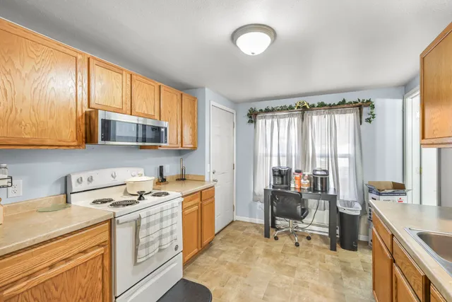 $240,000 | 320-322 3rd Street, Baraboo, WI 53913