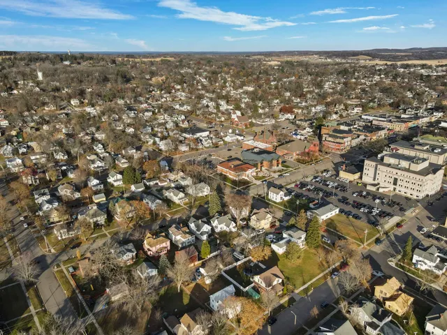 $240,000 | 320-322 3rd Street, Baraboo, WI 53913