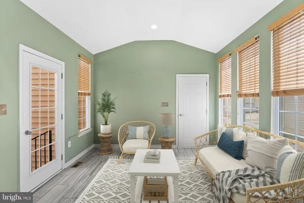 $950,000 | 25160 Riding Center Drive, Chantilly, VA 20152