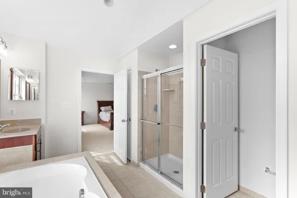 $950,000 | 25160 Riding Center Drive, Chantilly, VA 20152