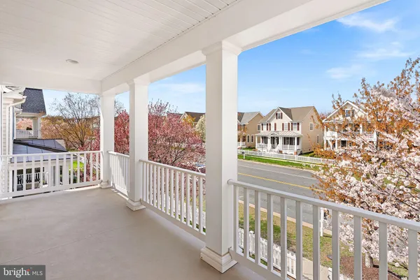 $950,000 | 25160 Riding Center Drive, Chantilly, VA 20152