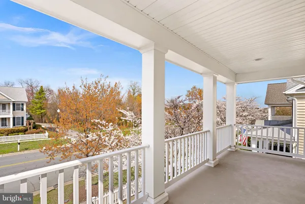 $950,000 | 25160 Riding Center Drive, Chantilly, VA 20152