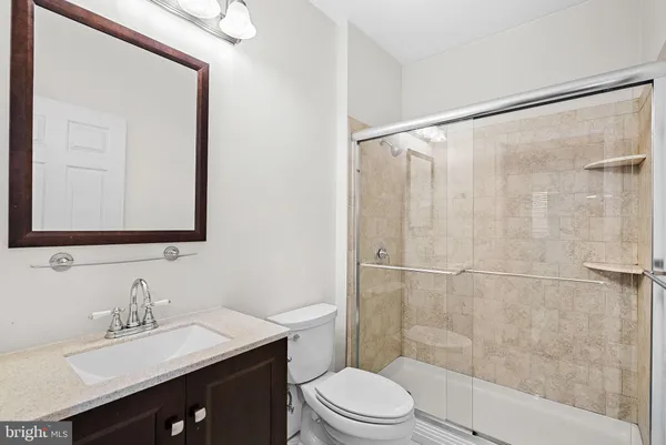 $950,000 | 25160 Riding Center Drive, Chantilly, VA 20152