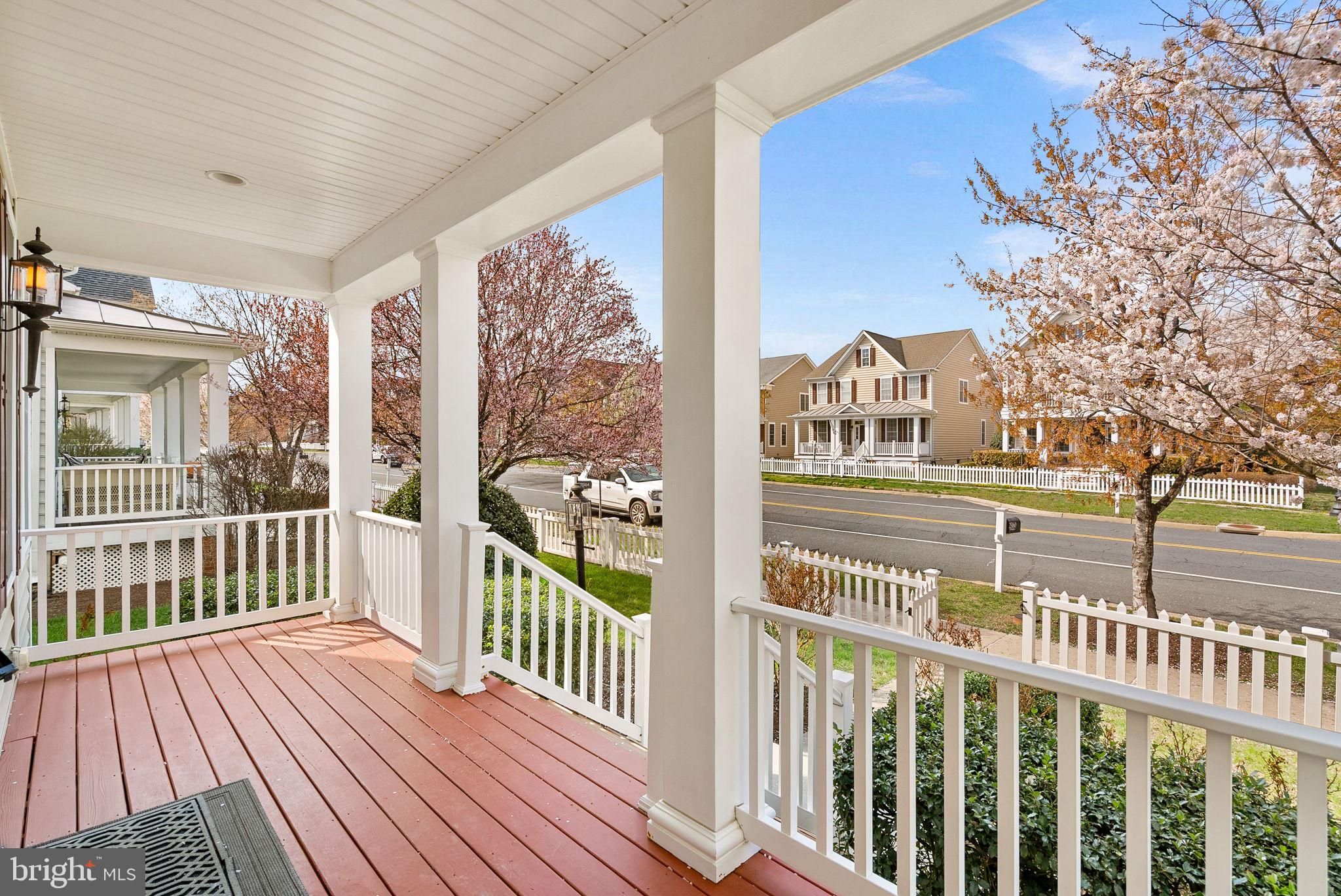 25160 Riding Center Drive Chantilly, VA 20152 - Photo 4 of 47