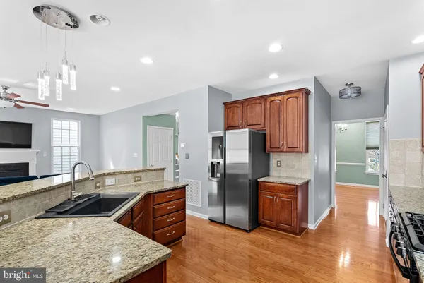 $950,000 | 25160 Riding Center Drive, Chantilly, VA 20152