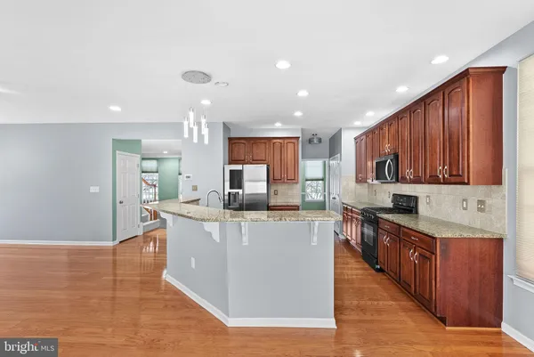 $950,000 | 25160 Riding Center Drive, Chantilly, VA 20152