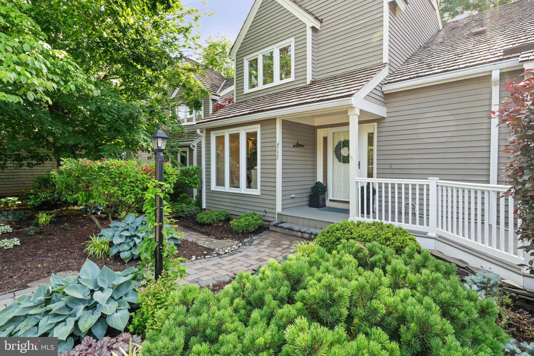 4752 Timber Ridge Drive Montclair, VA 22025 - Photo 10 of 72 Front