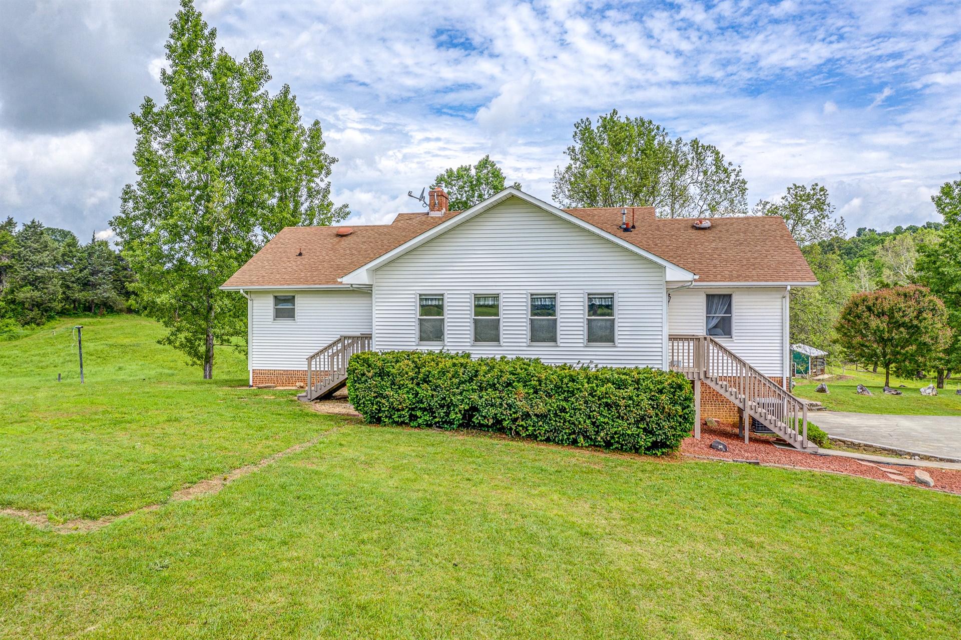 1986 Springwood Road Fincastle, VA 24090 - Photo 46 of 49 38-1986 Springwood Rd 038