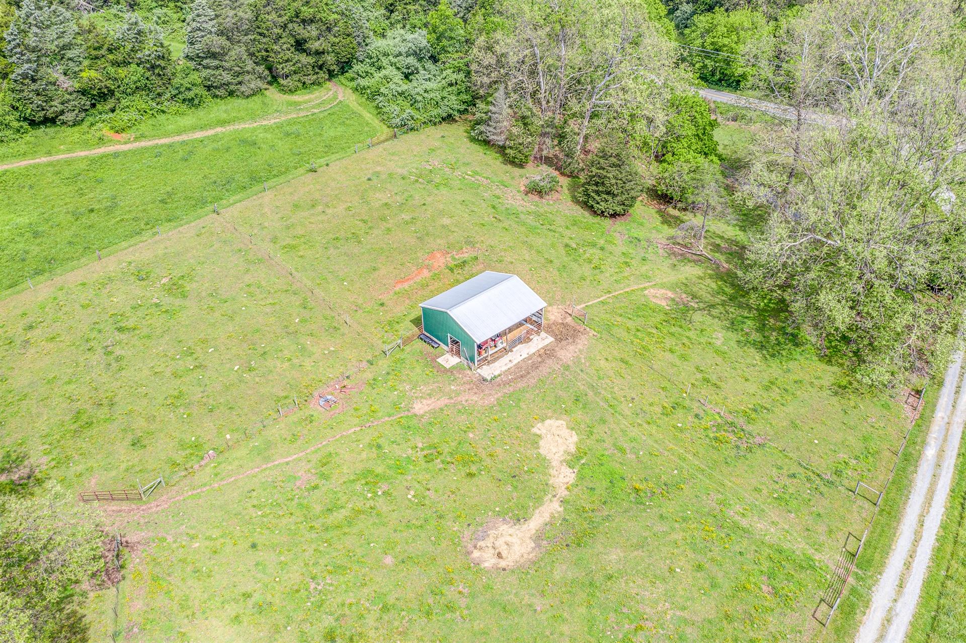 1986 Springwood Road Fincastle, VA 24090 - Photo 9 of 49 45-1986 Springwood Rd 045