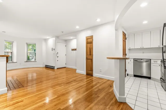 $4,350 | 236 West Canton Street, Unit 2, Boston, MA 02116