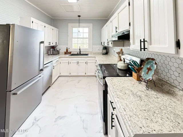 $185,000 | 1053 Johnston Station Road, Summit, MS 39666