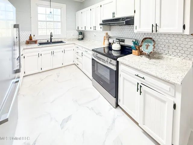 $185,000 | 1053 Johnston Station Road, Summit, MS 39666