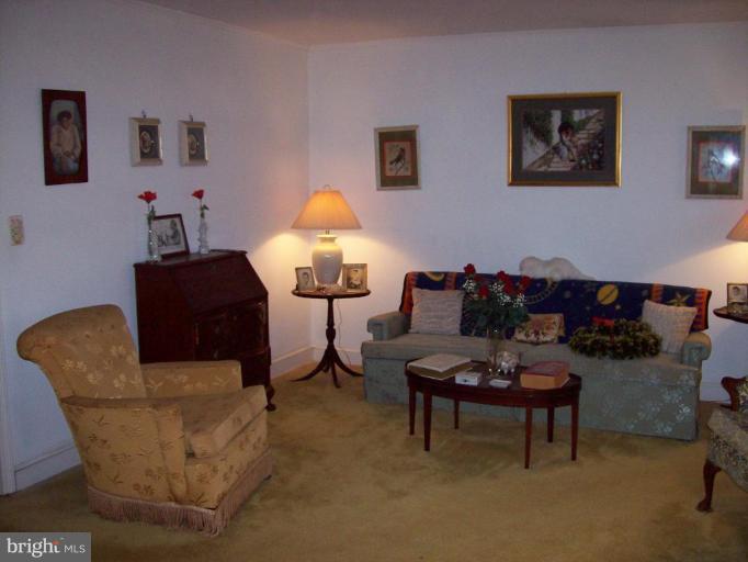 6110 Quaker Neck Road Chestertown, MD 21620 - Photo 3 of 16 LivingRoom