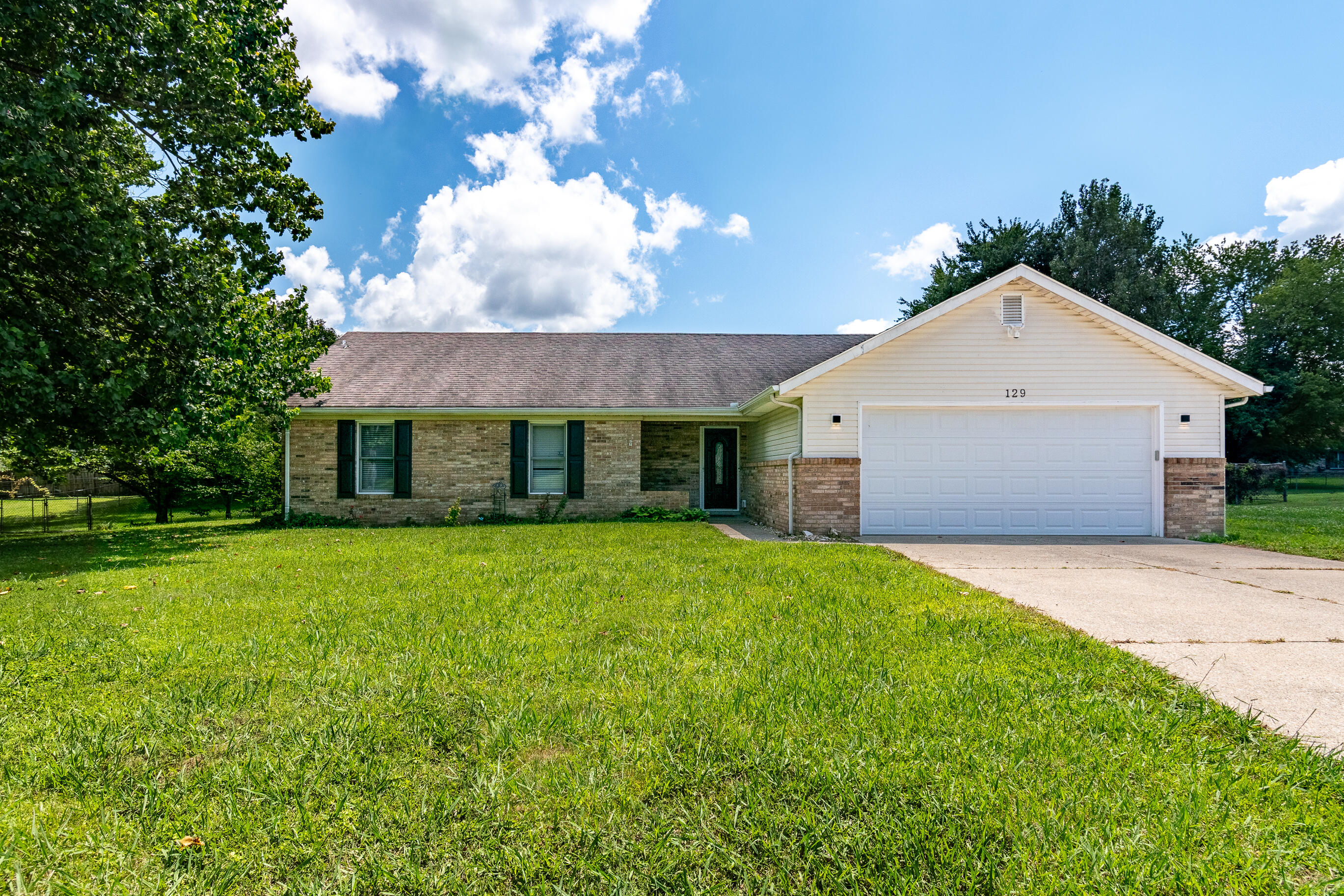129 Ferry Road Somerset, KY 42503 - Photo 3 of 34 DSC_8961-HDR