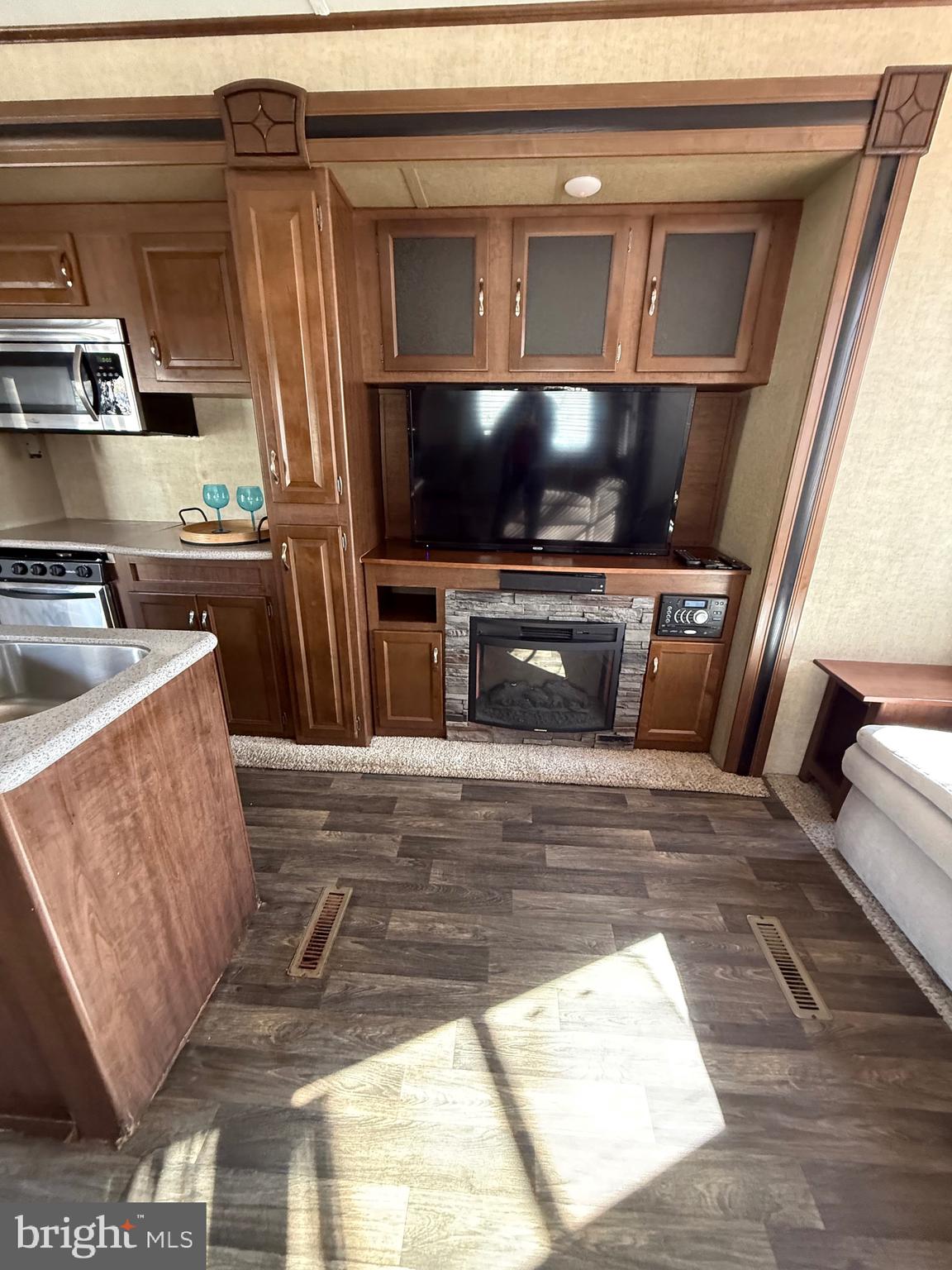 515 Corsons Tavern Road, Unit E26 Ocean View, NJ 08230 - Photo 5 of 8