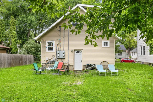 $179,900 | 1329 12th Street North, Fargo, ND 58102