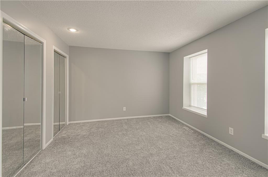 727 Southwest Liggett Road, Unit B Blue Springs, MO 64015 - Photo 15 of 23 Gallery Image 15