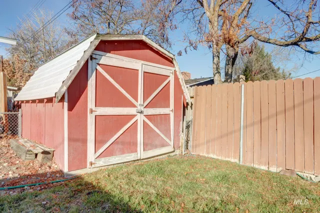 $349,999 | 1235 Moore Way, Ontario, OR 97914