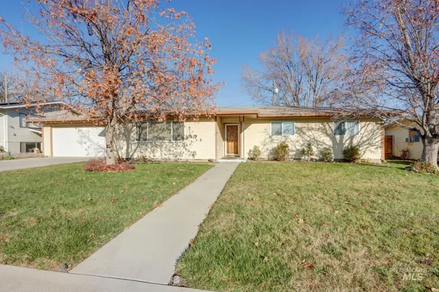 $349,999 | 1235 Moore Way, Ontario, OR 97914