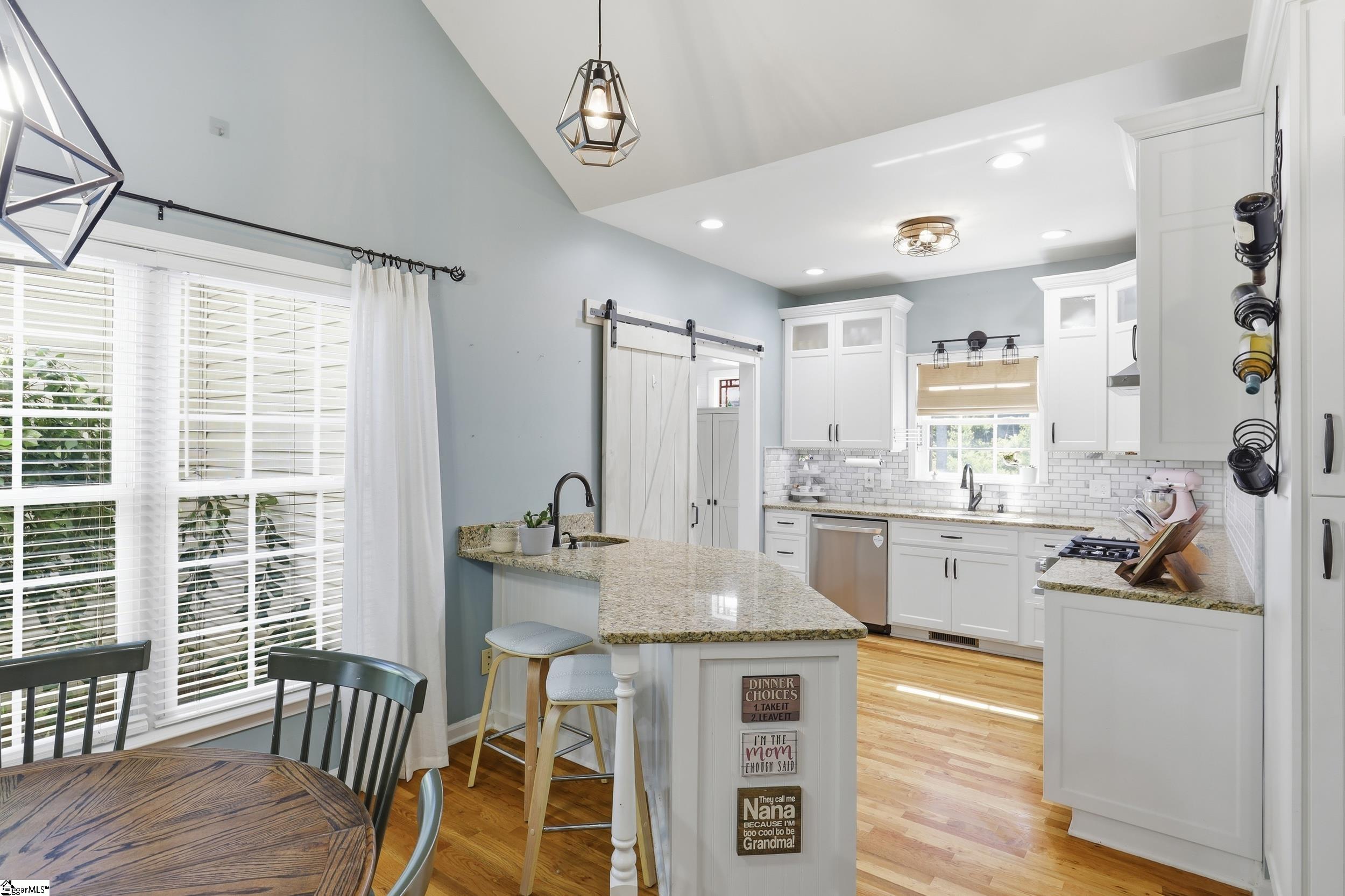 110 Brookside Circle Honea Path, SC 29654 - Photo 8 of 36 Gallery Image 8