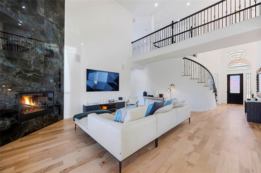 337 Tenison Trail Trophy Club, TX 76262 - Photo 7 of 40