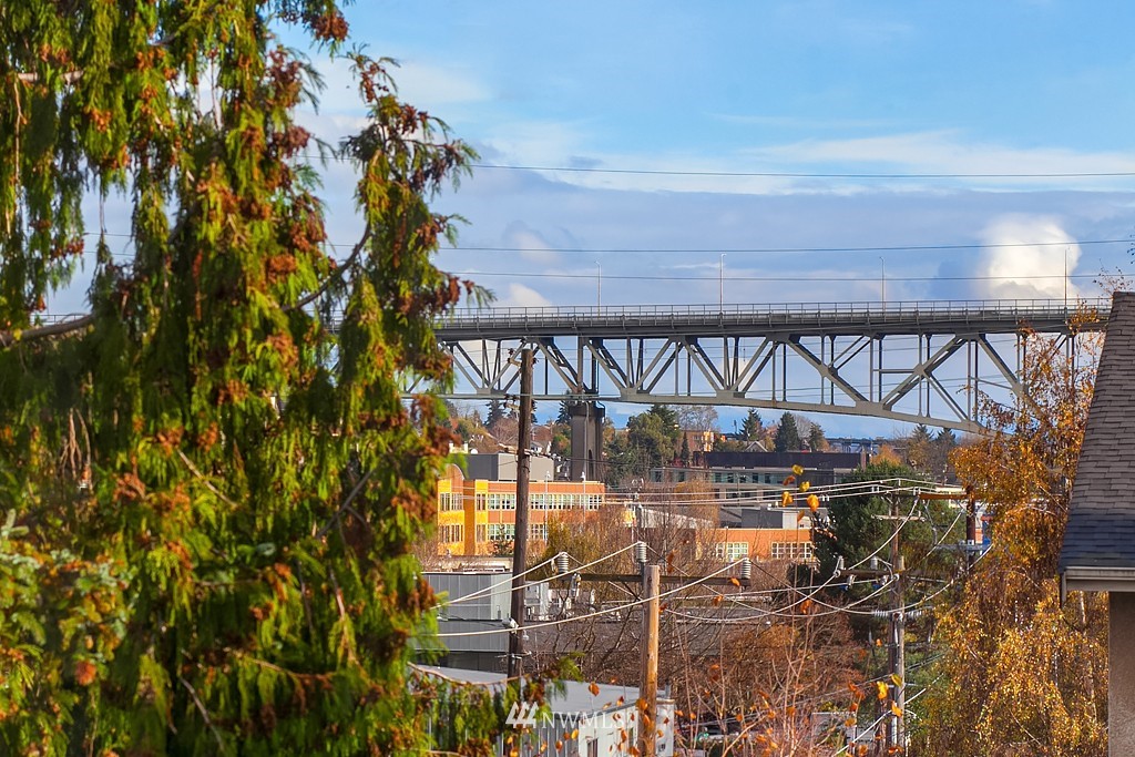 31 Etruria Street Seattle, WA 98109 - Photo 2 of 20 Gallery Image 2