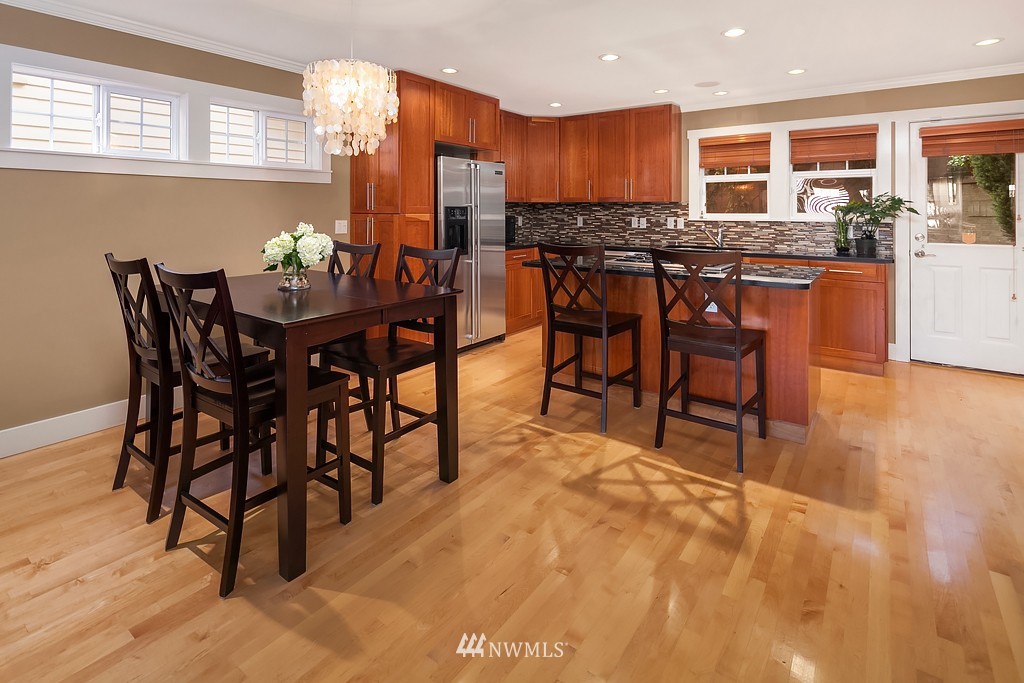 31 Etruria Street Seattle, WA 98109 - Photo 11 of 20 Gallery Image 11