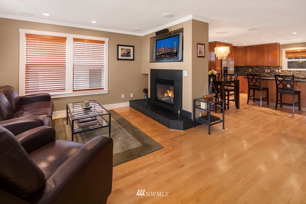 31 Etruria Street Seattle, WA 98109 - Photo 13 of 20 Gallery Image 13