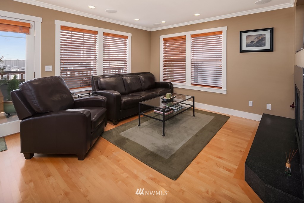 31 Etruria Street Seattle, WA 98109 - Photo 14 of 20 Gallery Image 14