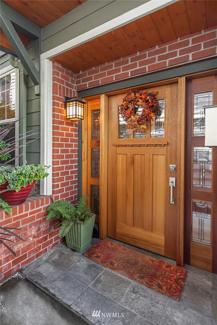 31 Etruria Street Seattle, WA 98109 - Photo 4 of 20 Gallery Image 4