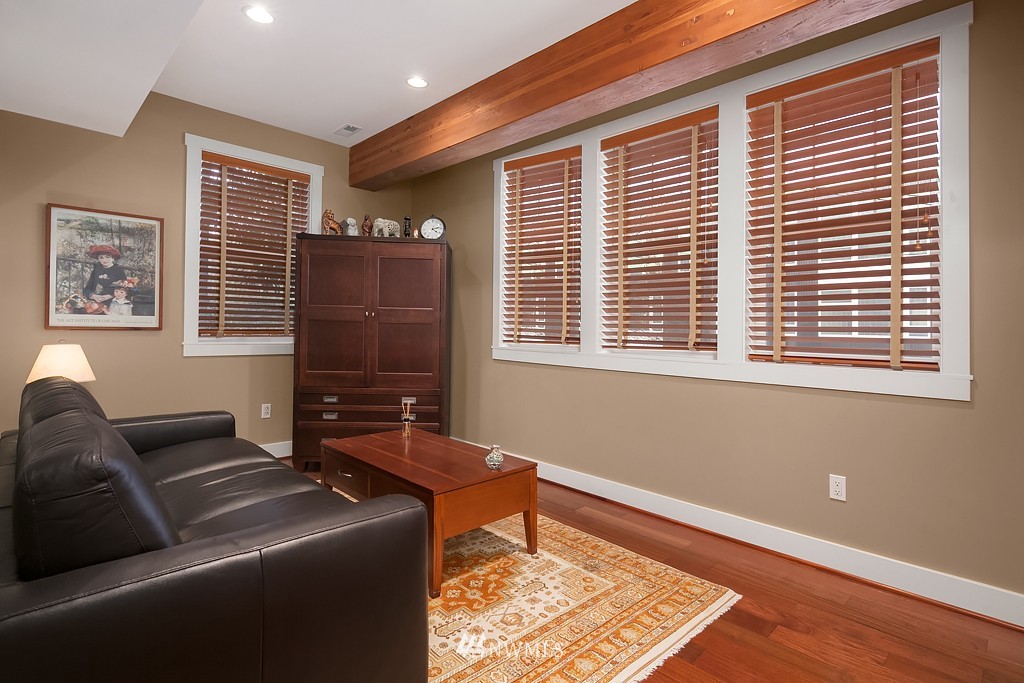 31 Etruria Street Seattle, WA 98109 - Photo 7 of 20 Gallery Image 7