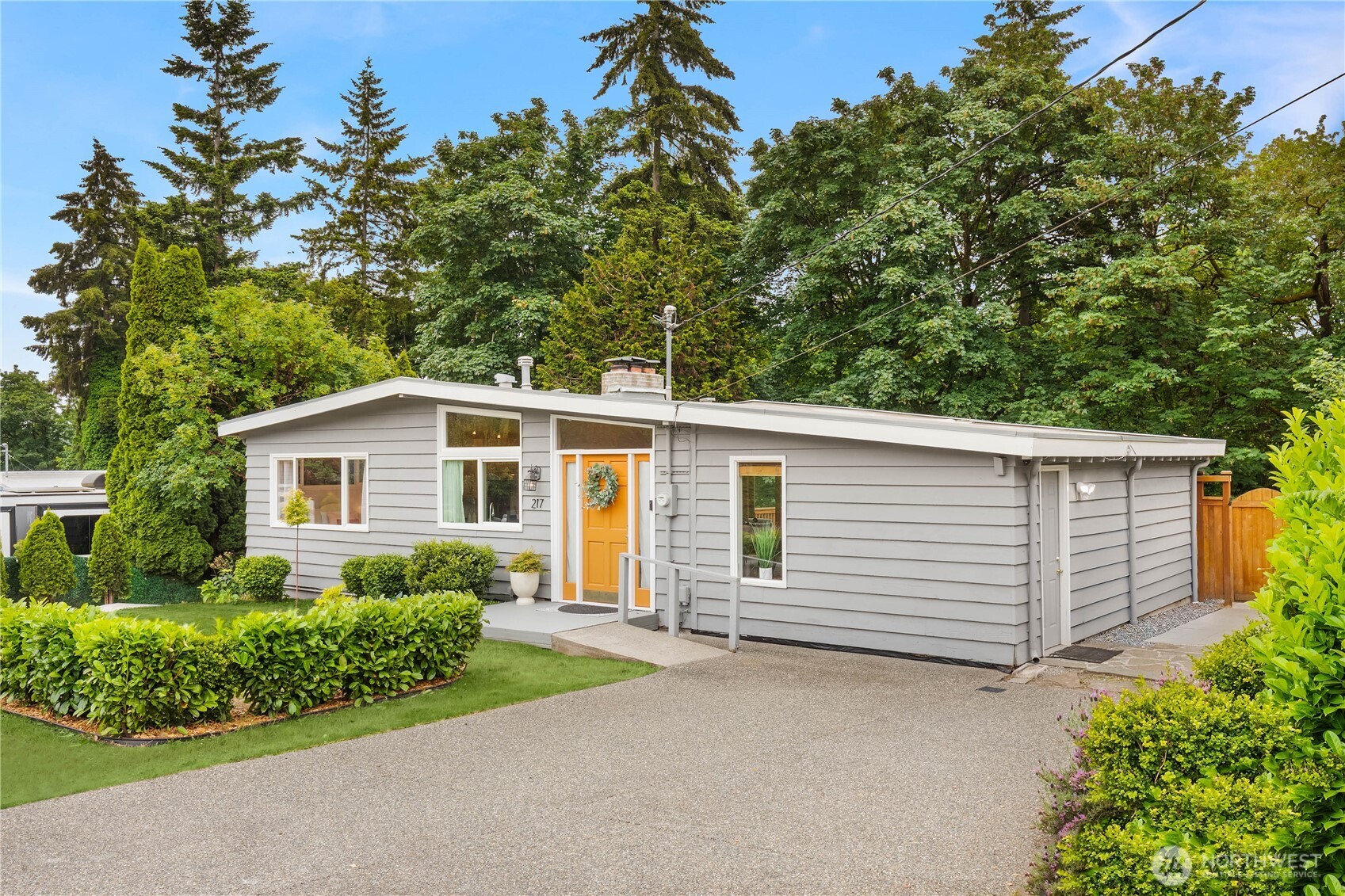 217 Northwest 6th Street Renton, WA 98057 - Photo 2 of 39