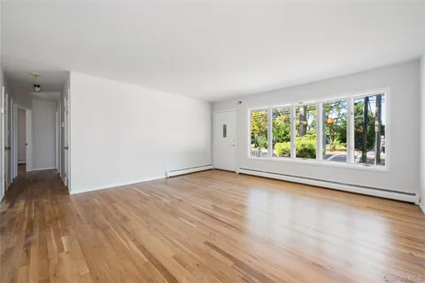 $499,000 | 1139 Waverly Avenue, Farmingville, NY 11738